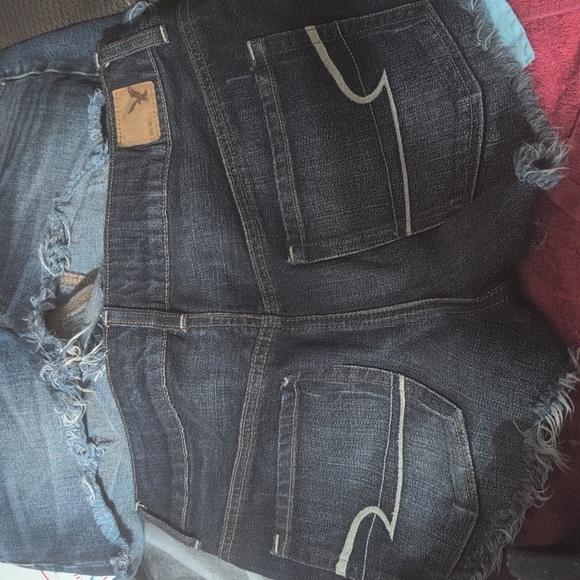 Shorts - Picture 3 of 6